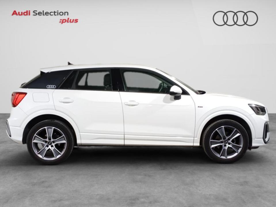 Audi Q2 S line 30 TFSI 81 kW (110 CV)