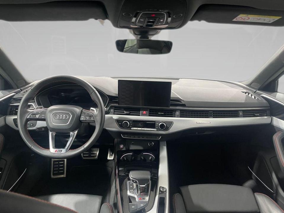 Audi RS4 TFSI quattro 331 kW (450 CV) tiptronic