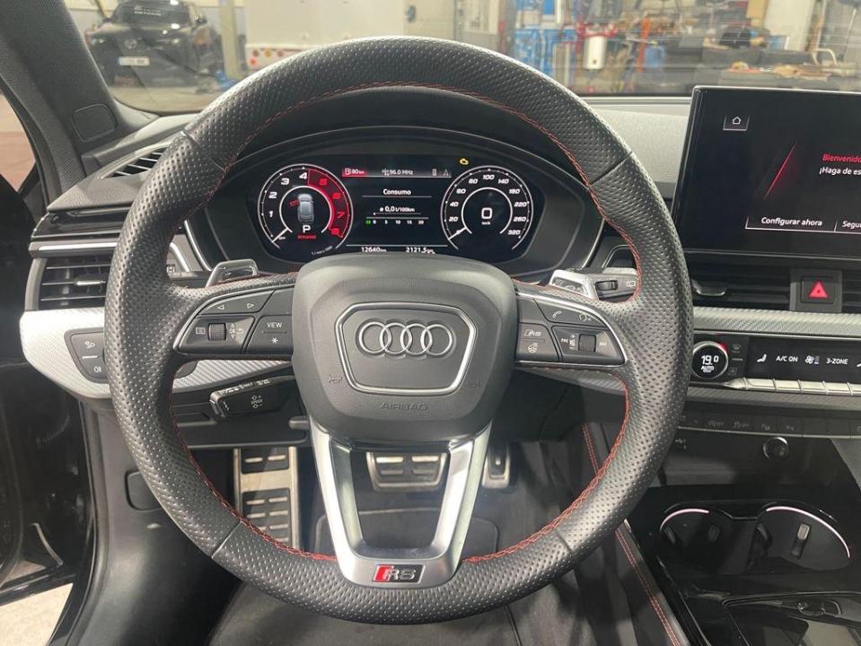 Audi RS4 TFSI quattro 331 kW (450 CV) tiptronic