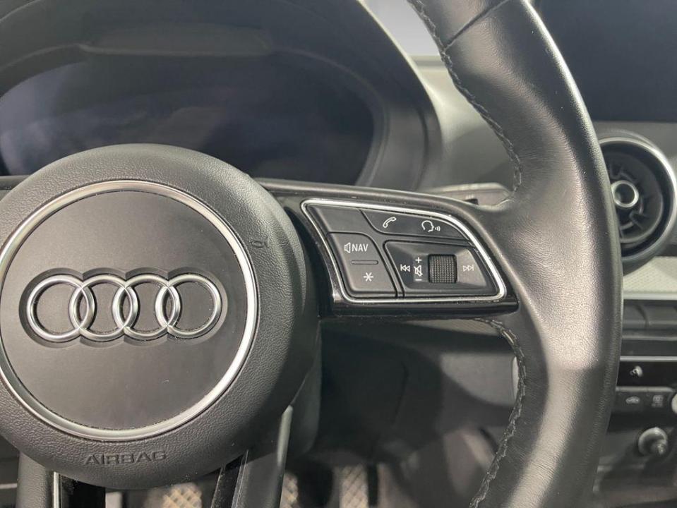 Audi Q2 Advanced 30 TDI 85 kW (116 CV)