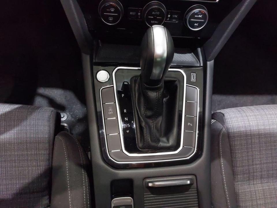 imagen swiper vehículo 24