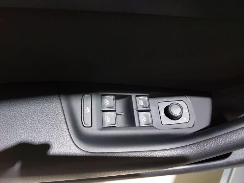 imagen swiper vehículo 26