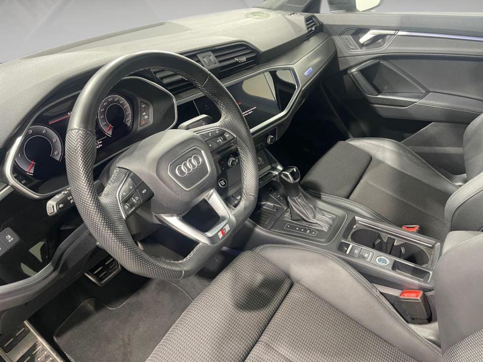 Audi Q3 Black line 35 TDI 110 kW (150 CV) S tronic