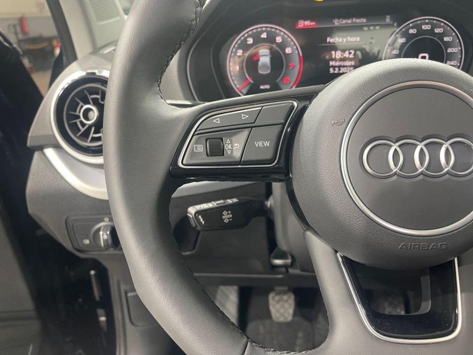 Audi Q2 Adrenalin 30 TFSI 85 kW (116 CV)