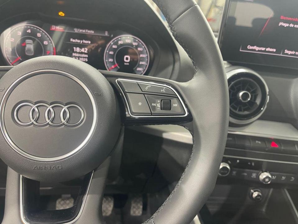 Audi Q2 Adrenalin 30 TFSI 85 kW (116 CV)