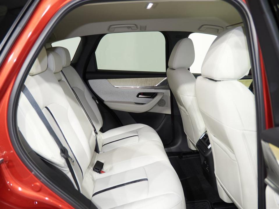 Mazda CX-60 E-SKYACTIV PHEV 241 KW (327 CV) 8AT AWD TAKUMI CONVENIENCE & SOUND PACK + COMFORT PACK