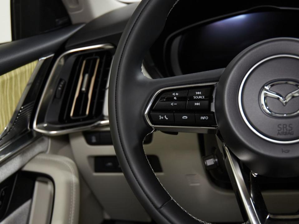 Mazda CX-60 E-SKYACTIV PHEV 241 KW (327 CV) 8AT AWD TAKUMI CONVENIENCE & SOUND PACK + COMFORT PACK