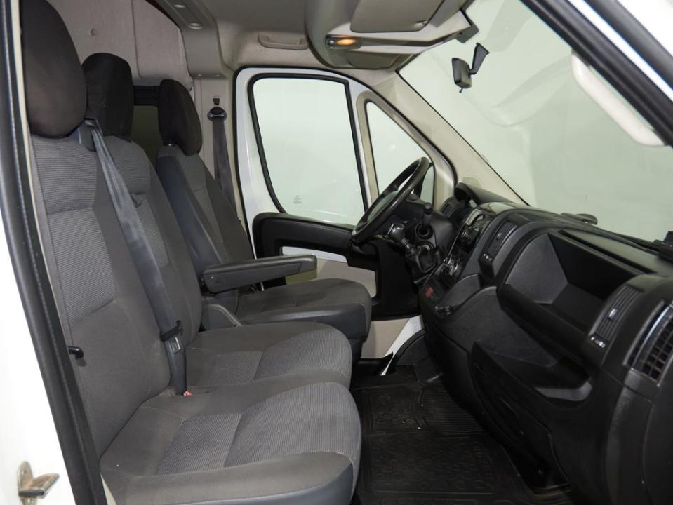 Peugeot Boxer Minibus 2.2HDI 333 L2H2 130