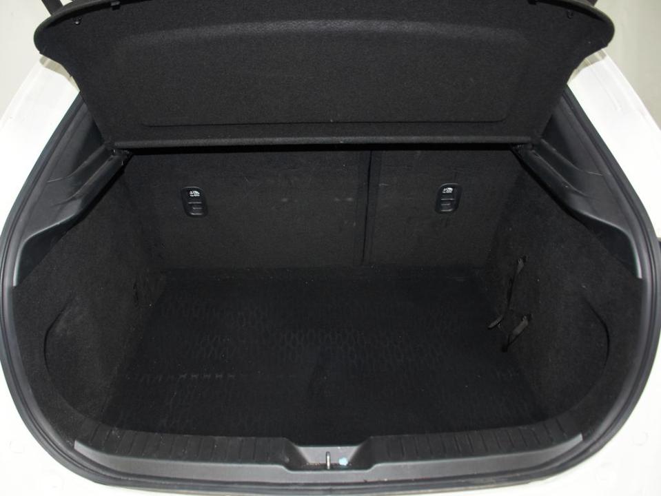 Mazda CX-30 2.0 Skyactiv-X Evolution 2WD 132kW