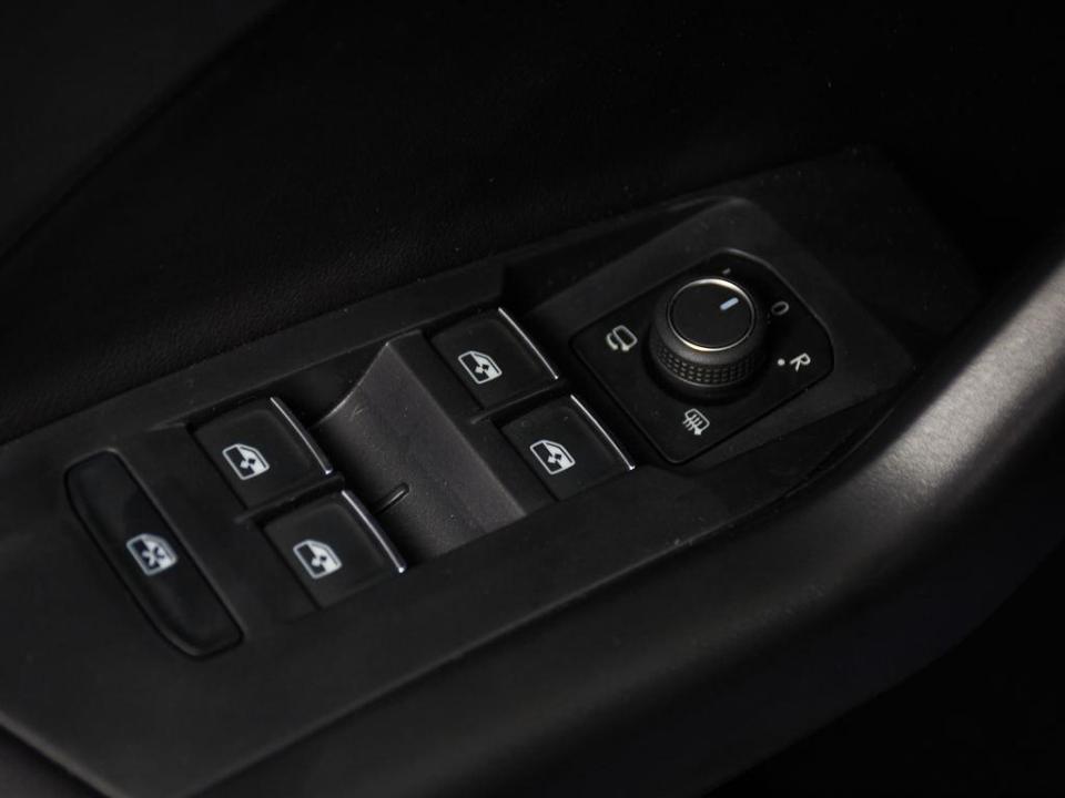 imagen swiper vehículo 28