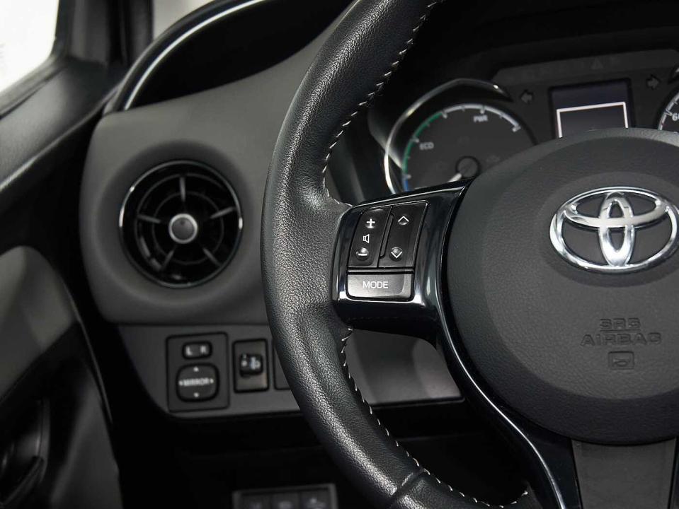 Toyota Yaris 100H 1.5 Feel!