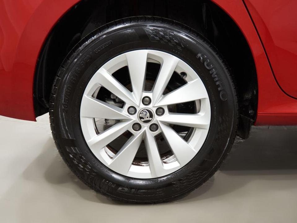 Skoda Kamiq 1.0 TSI Ambition 81 kW (110 CV)
