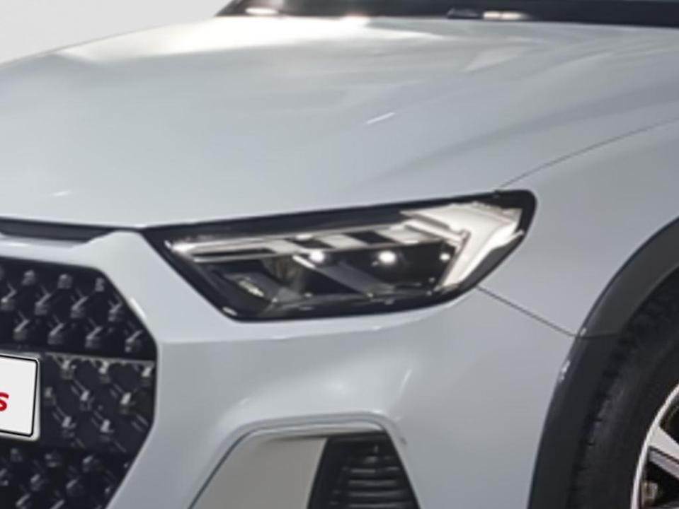 Audi A1 Citycarver Adrenalin 25 TFSI 70 kW (95 CV)