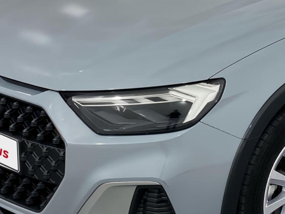 Audi A1 Citycarver 25 TFSI 70 kW (95 CV)
