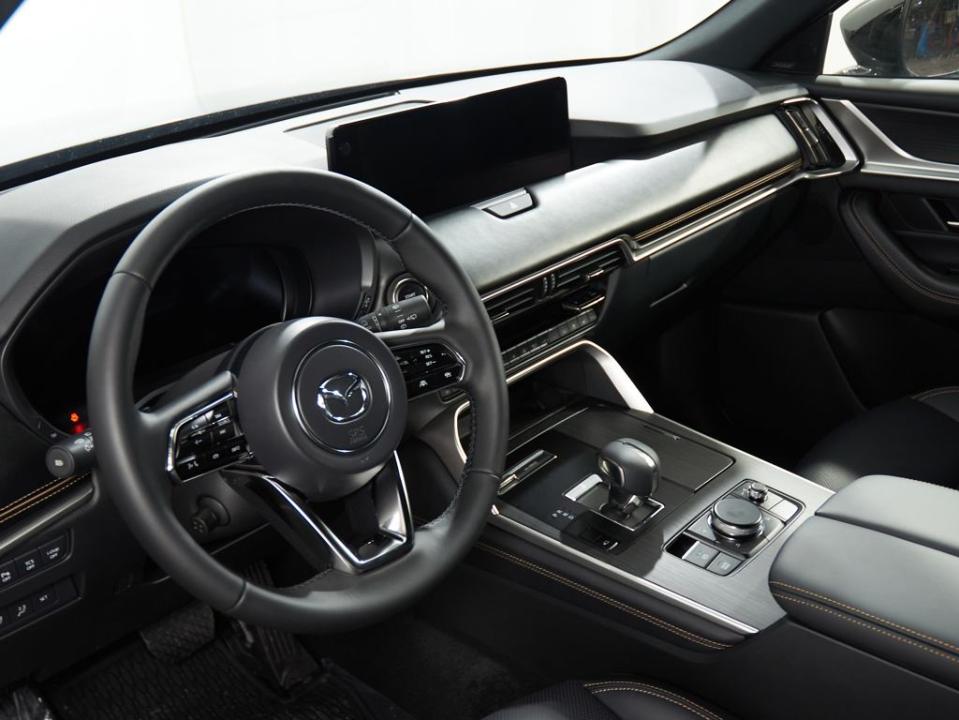 Mazda CX-60 2025 3.3L E-SKYACTIV D MHEV 147KW (200 CV) 8AT RWD HOMURA PLUS