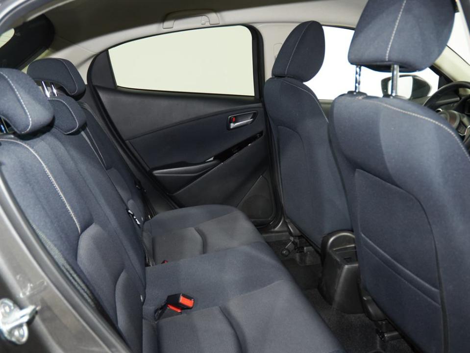 Mazda 2 (2022) E-SKYACTIV G 1.5 66 KW (90 CV) MT  ZENITH