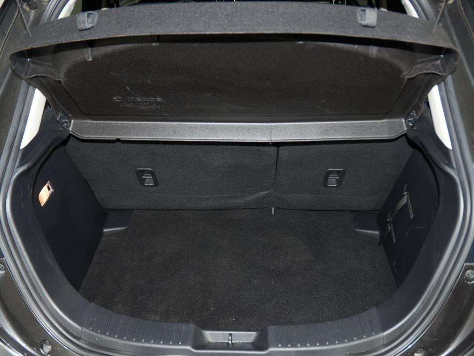 Mazda 2 (2022) E-SKYACTIV G 1.5 66 KW (90 CV) MT  ZENITH
