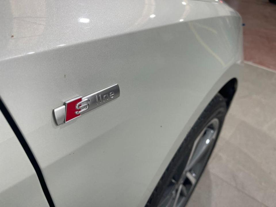 Audi A1 Sportback Adrenalin Black edition 30 TFSI 85 kW (116 CV)