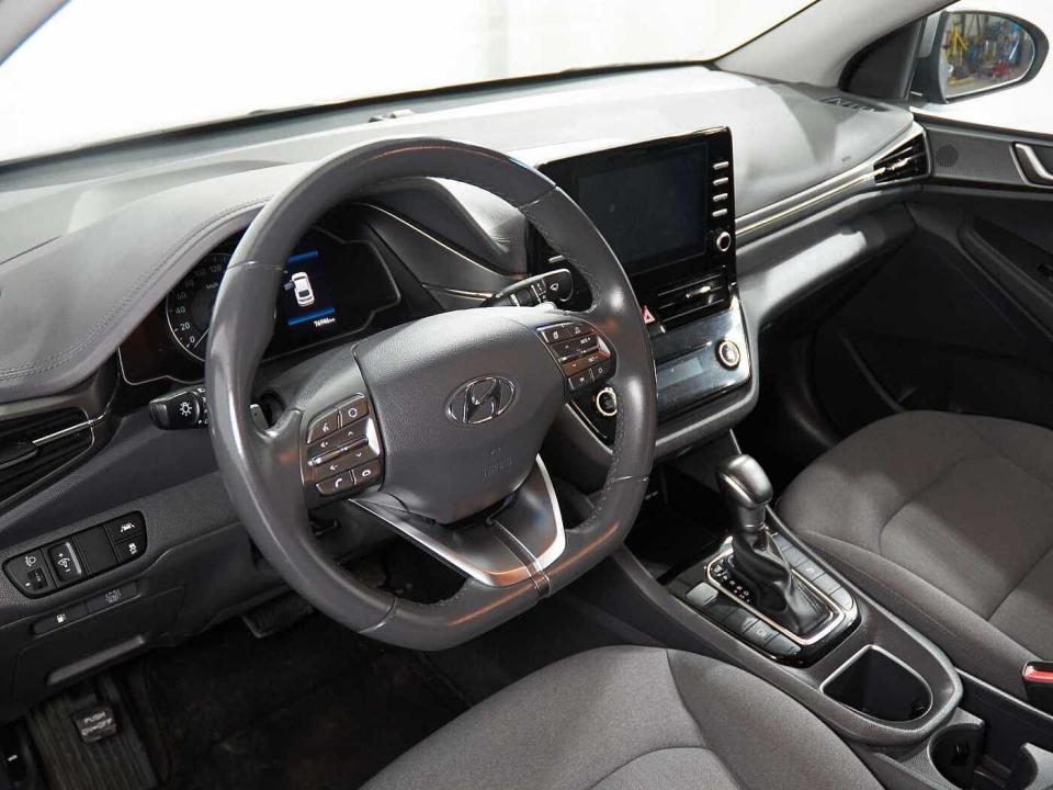 Hyundai IONIQ 1.6 GDI Klass