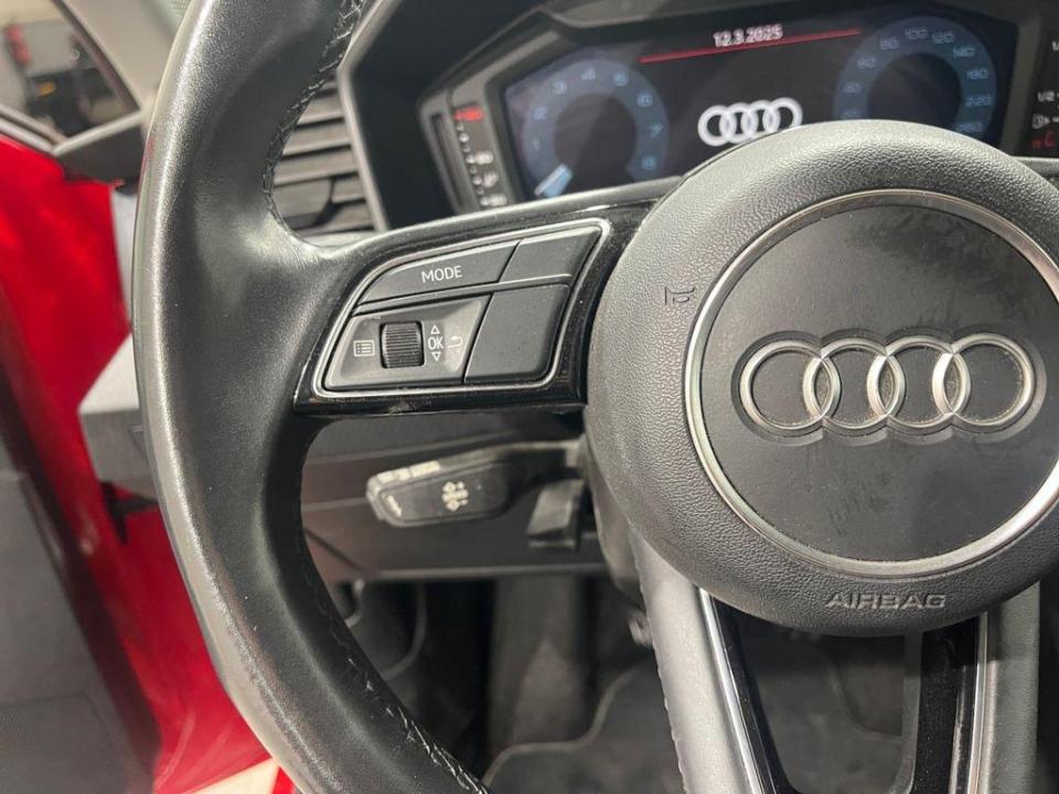 Audi A1 Sportback Advanced 25 TFSI 70 kW (95 CV)