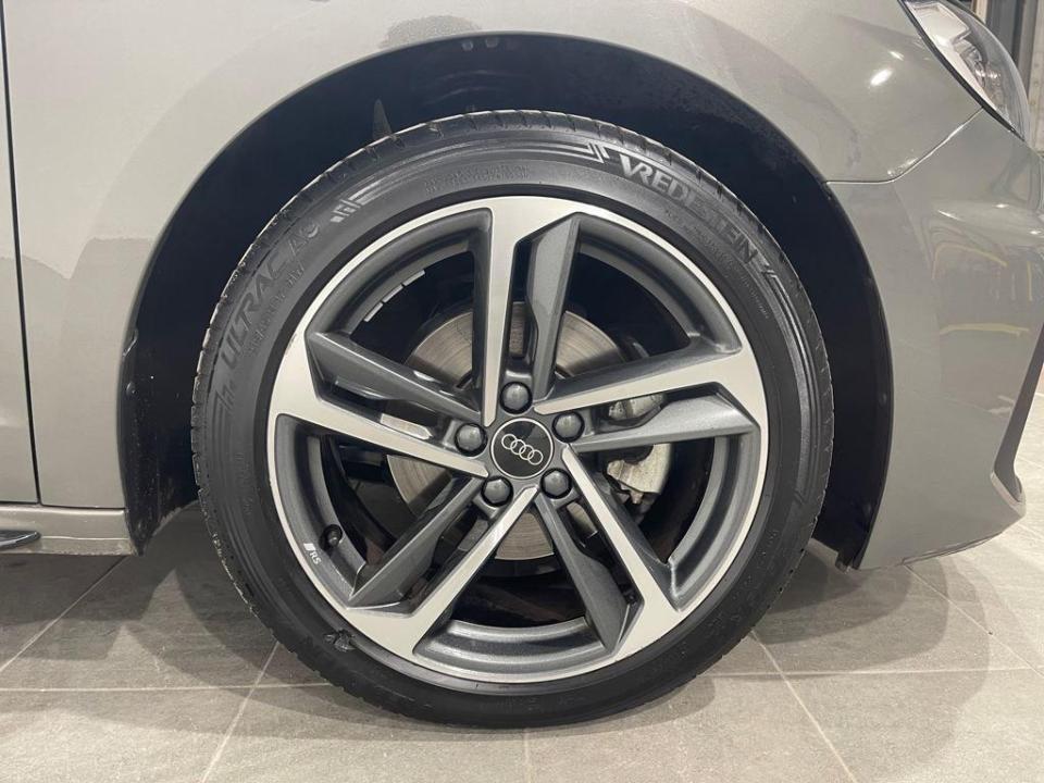 Audi A1 Sportback Adrenalin Black edition 30 TFSI 85 kW (116 CV)