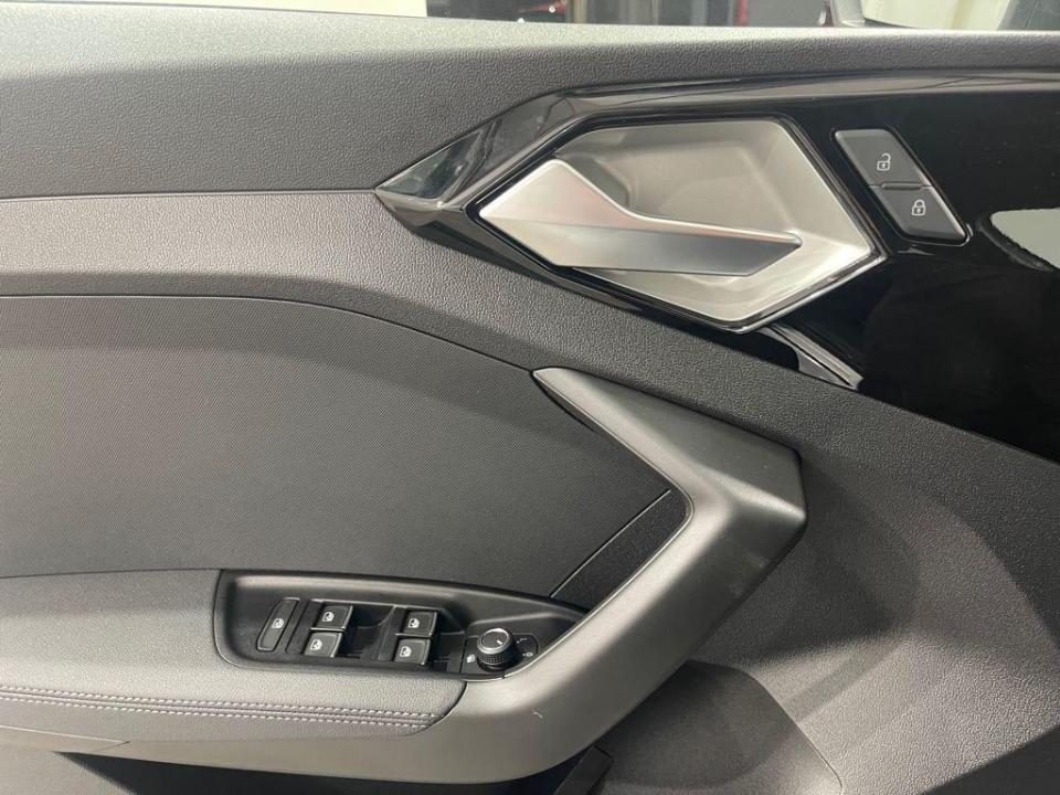 Audi A1 Sportback Adrenalin Black edition 30 TFSI 85 kW (116 CV) S tronic