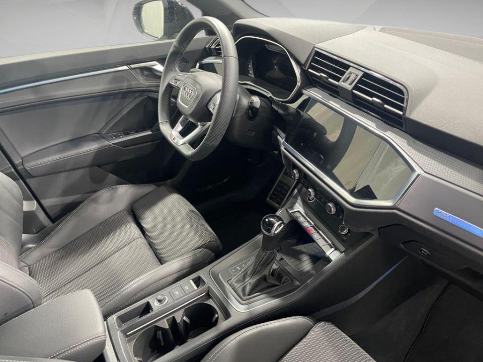 Audi Q3 Black line 35 TDI 110 kW (150 CV) S tronic