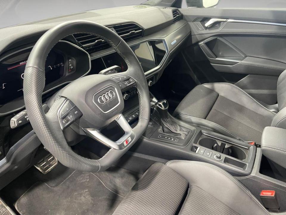 Audi Q3 Black line 35 TDI 110 kW (150 CV) S tronic