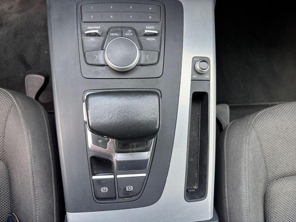 Audi Q5 Design 2.0 TDI quattro 140 kW (190 CV) S tronic