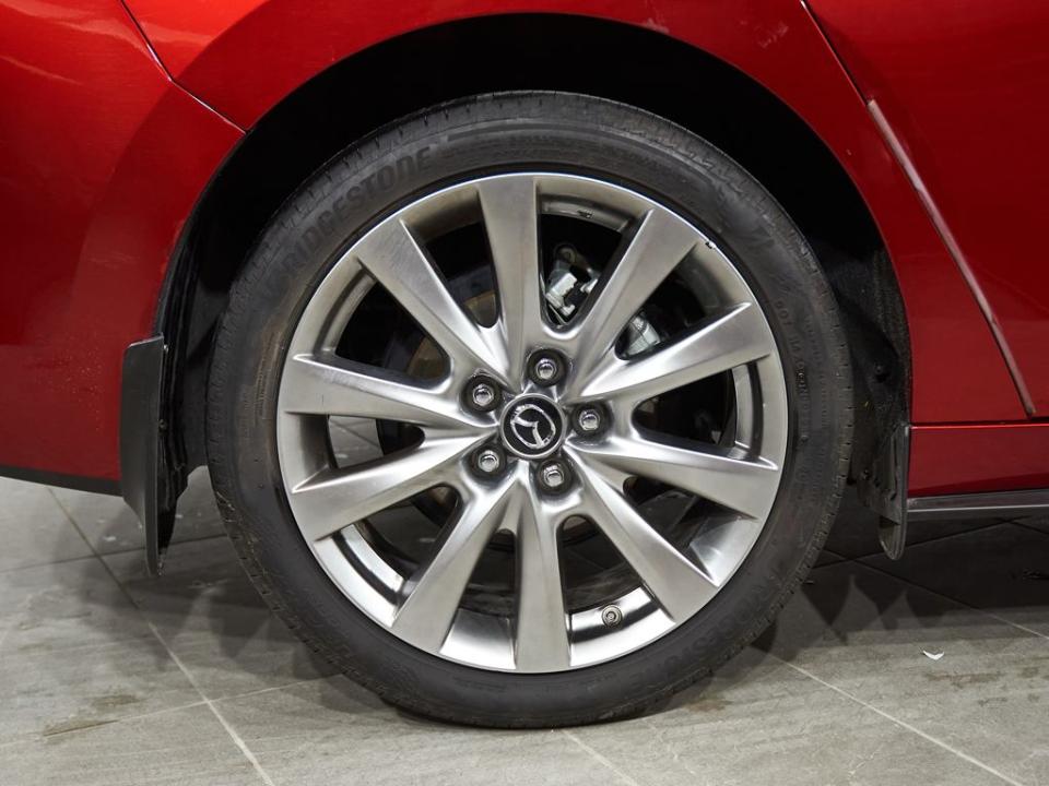 Mazda 3 Sedan 2.0 e-Skyactiv-X Evolution 132kW