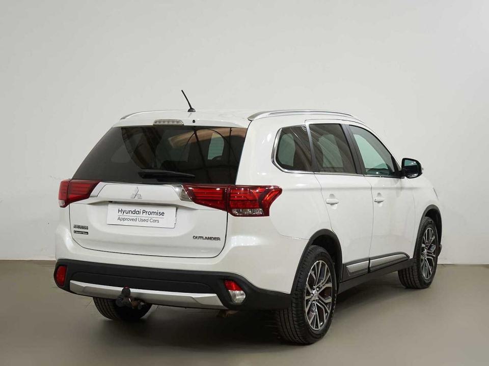 Mitsubishi Outlander 220DI-D Motion 2WD 5pl.