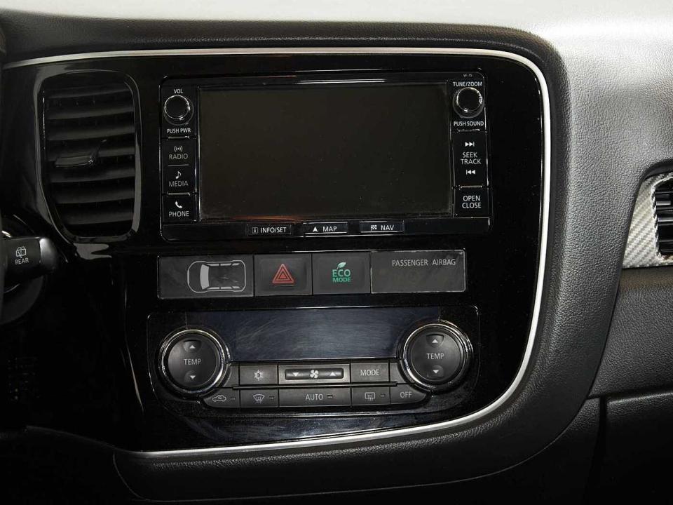 Mitsubishi Outlander 220DI-D Motion 2WD 5pl.