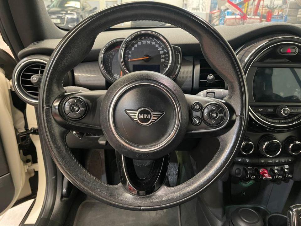 imagen swiper vehículo 13