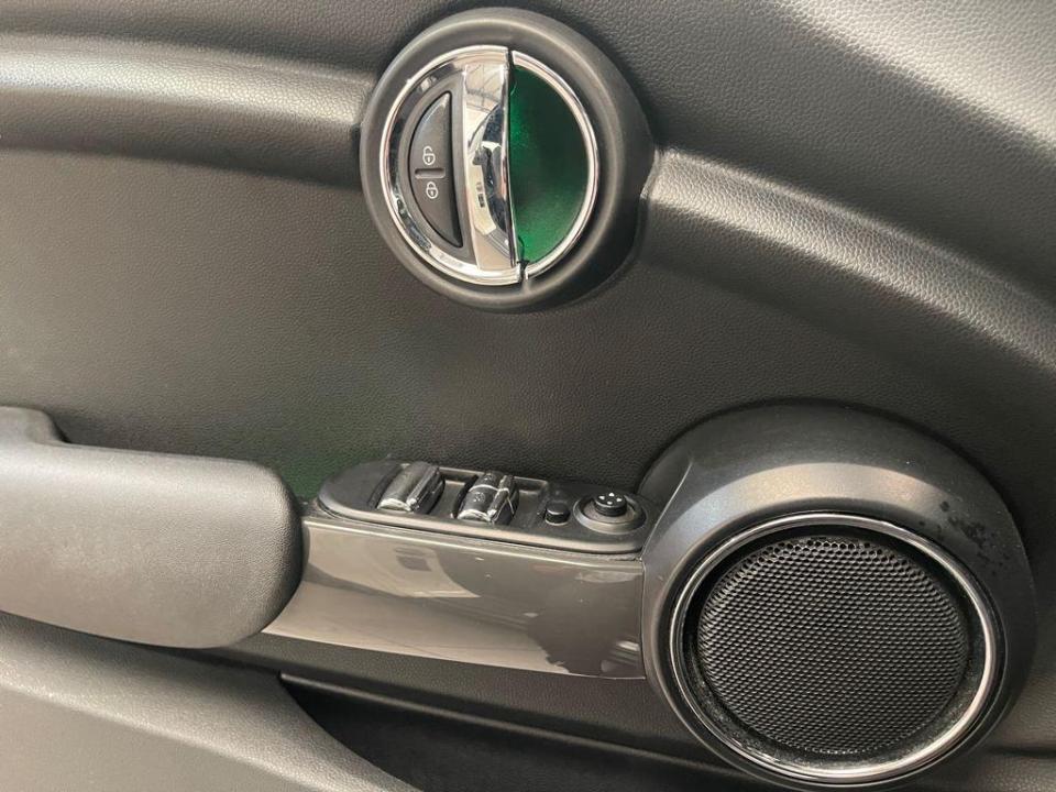 imagen swiper vehículo 14