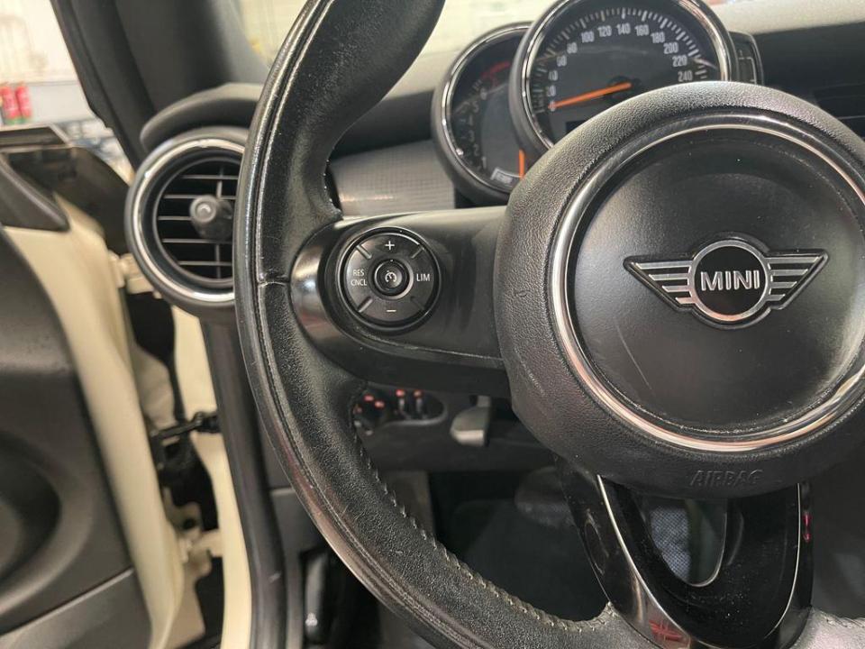 imagen swiper vehículo 15