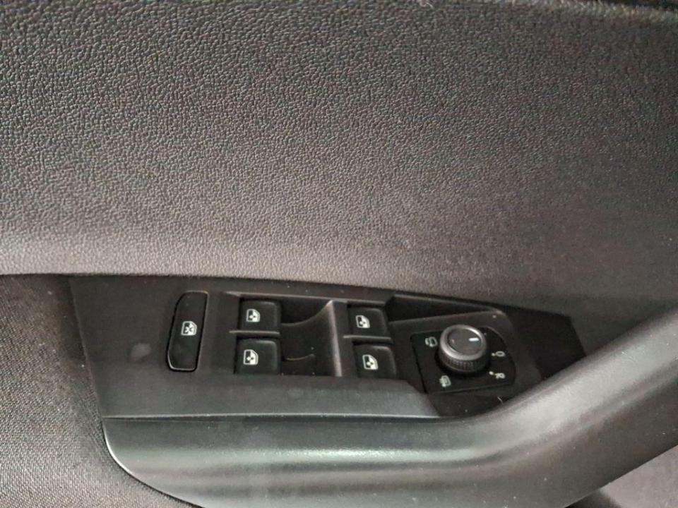 imagen swiper vehículo 16