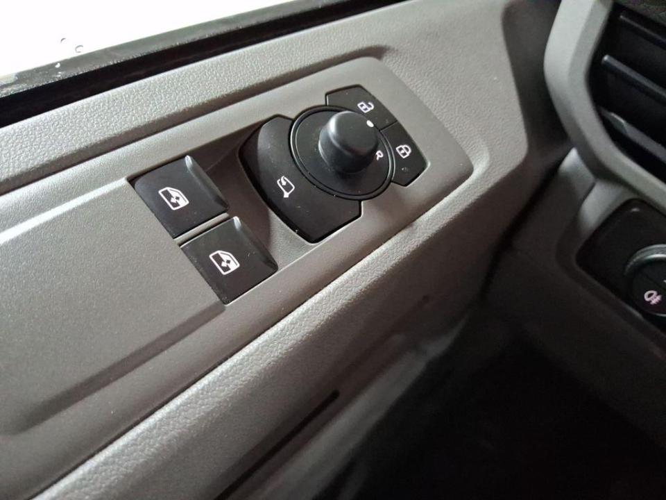 imagen swiper vehículo 16