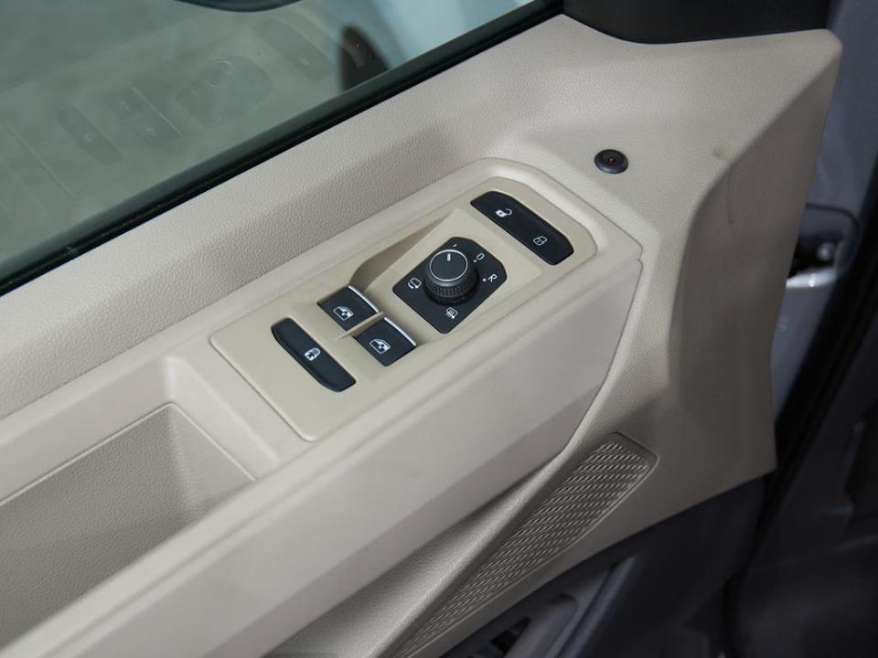 imagen swiper vehículo 14