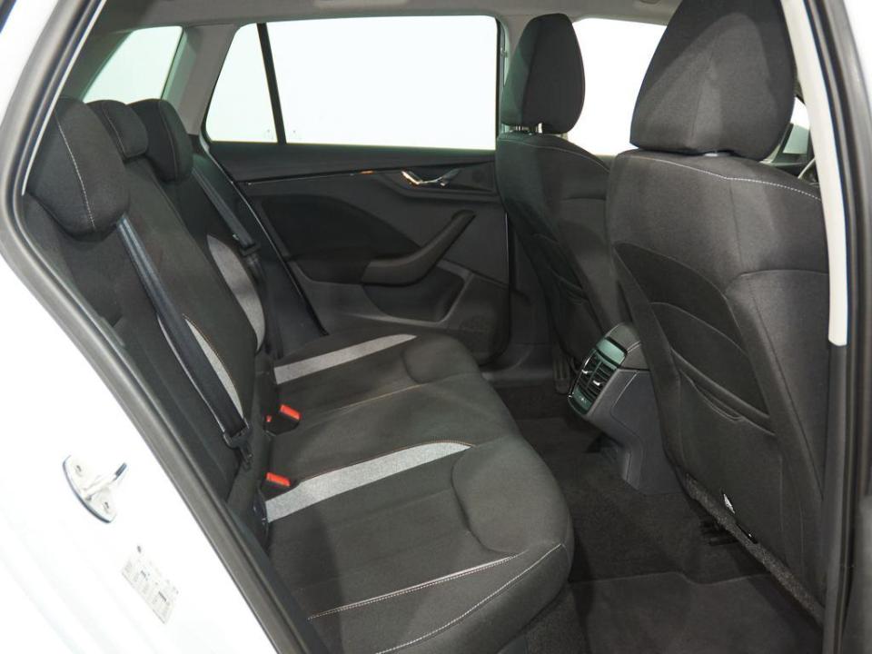 imagen swiper vehículo 6