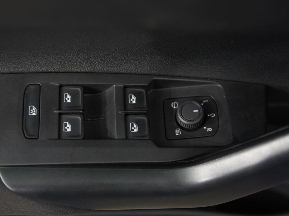 imagen swiper vehículo 13