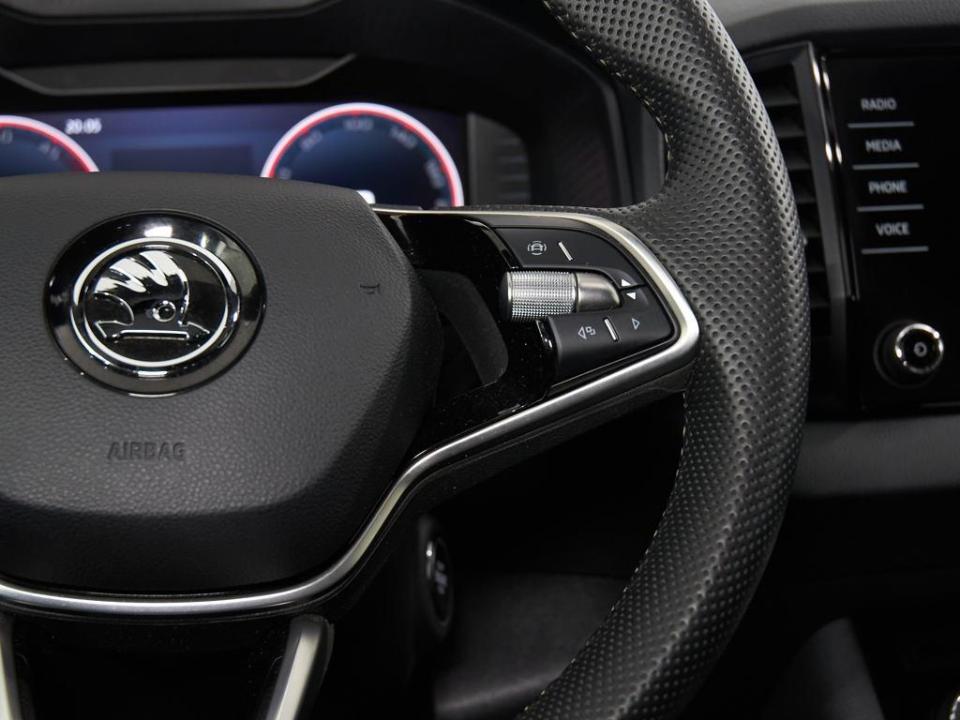 imagen swiper vehículo 13