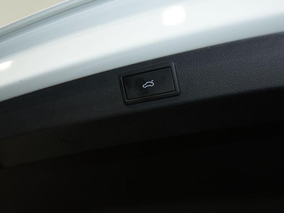 imagen swiper vehículo 16