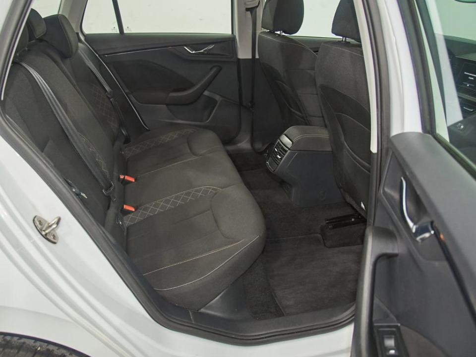 imagen swiper vehículo 6