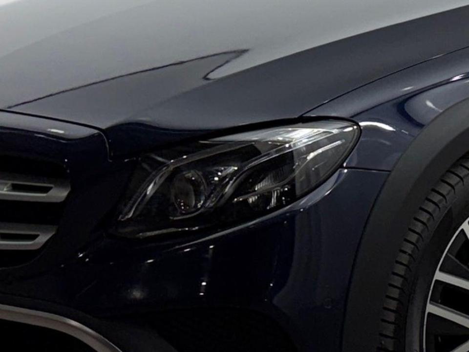 imagen swiper vehículo 6