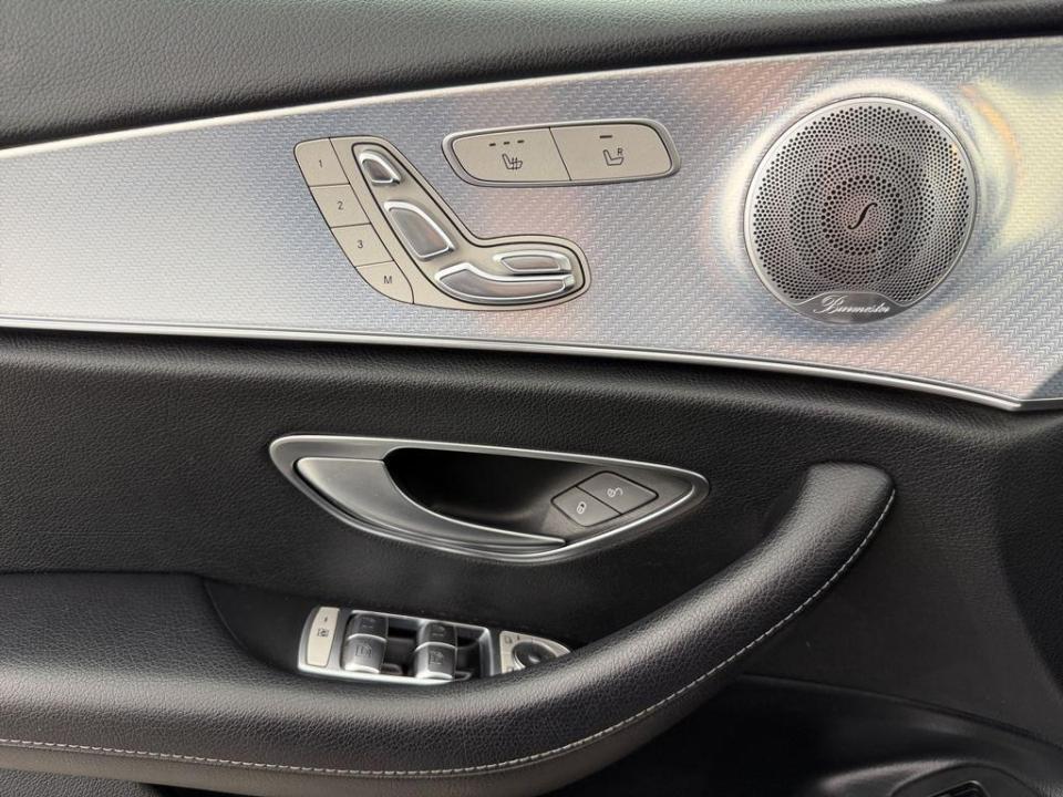 imagen swiper vehículo 15