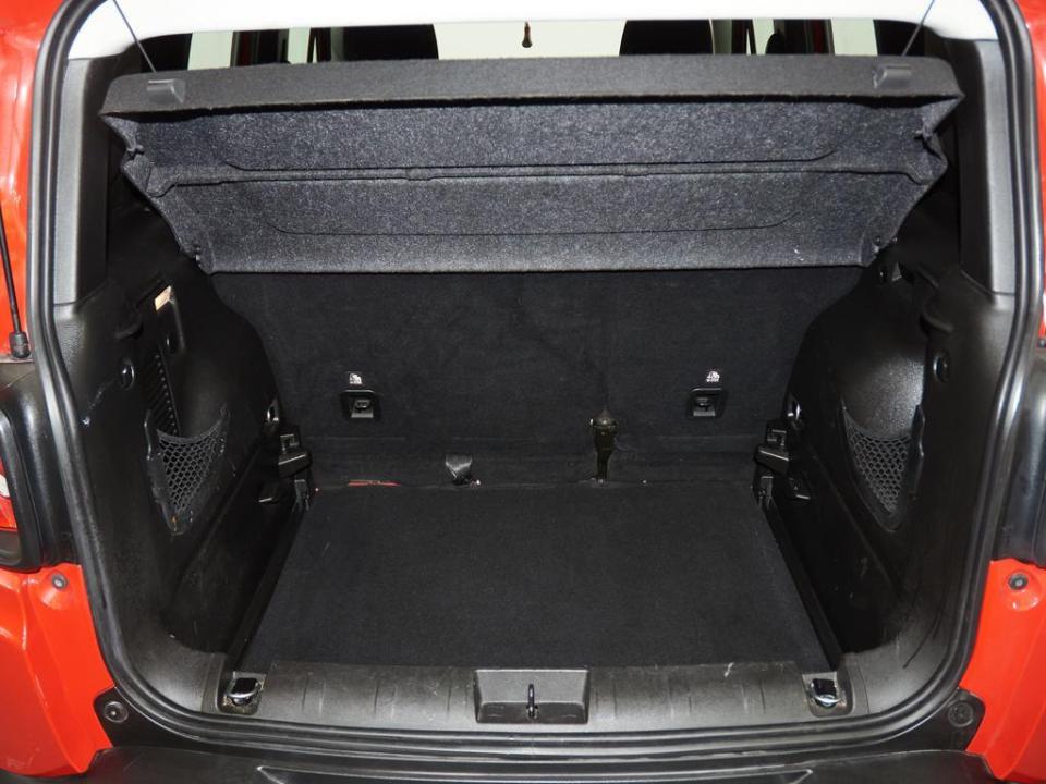 imagen swiper vehículo 7