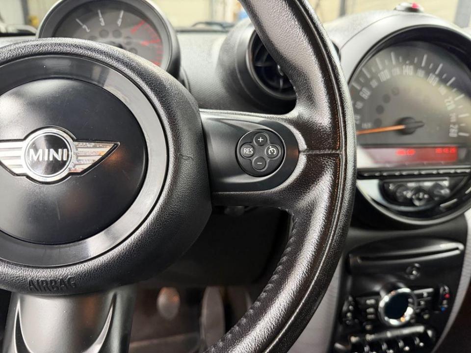 imagen swiper vehículo 16