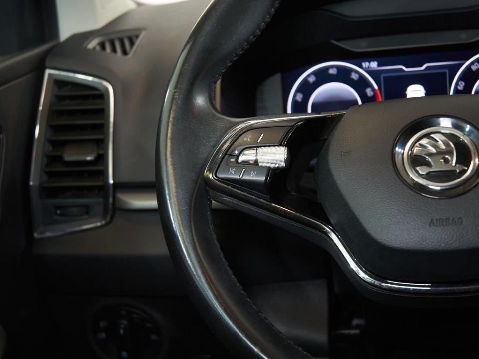 imagen swiper vehículo 12