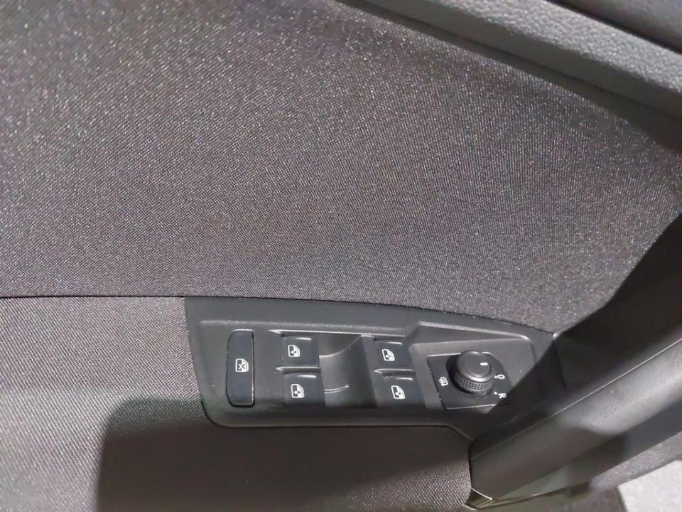 imagen swiper vehículo 12