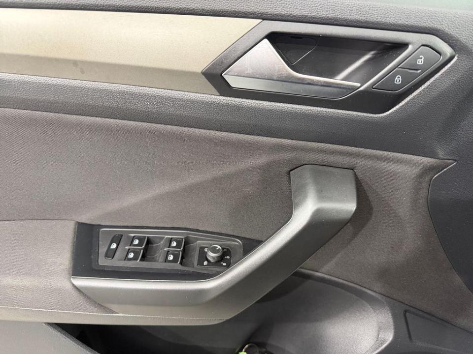 imagen swiper vehículo 13